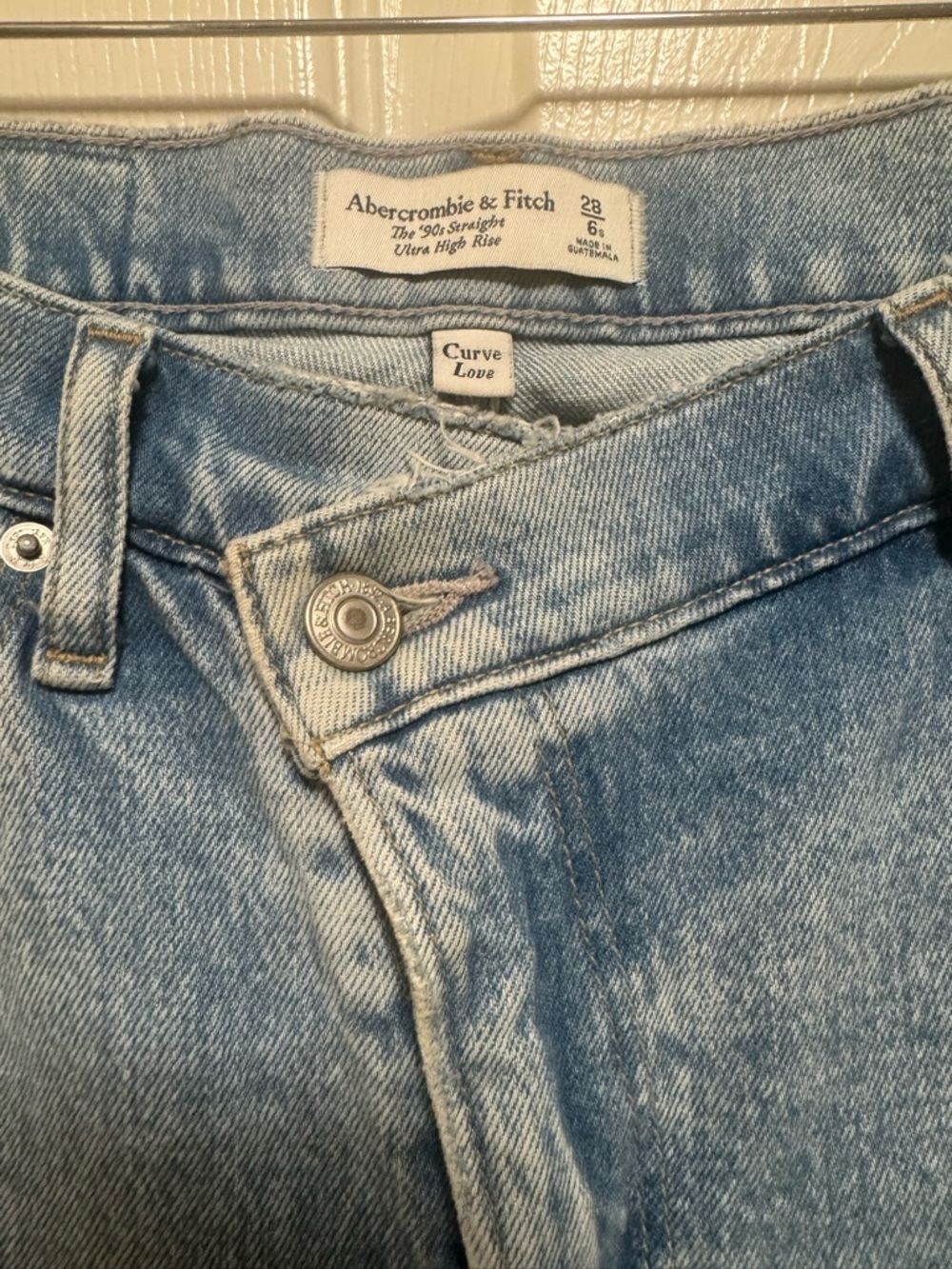 Abercrombie & Fitch Curve Love Ultra High Rise 90’s Straight jeans - Picture 5 of 12